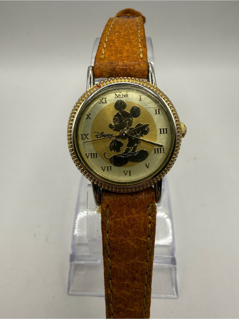 Vintage Mickey Mouse Disney Seiko Women's Watch (New Battery) Brown Band MC0174
